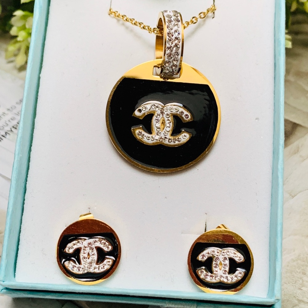 Stunning Set of Fashion Gold Plated Necklace in SS - Picture 4 of 8